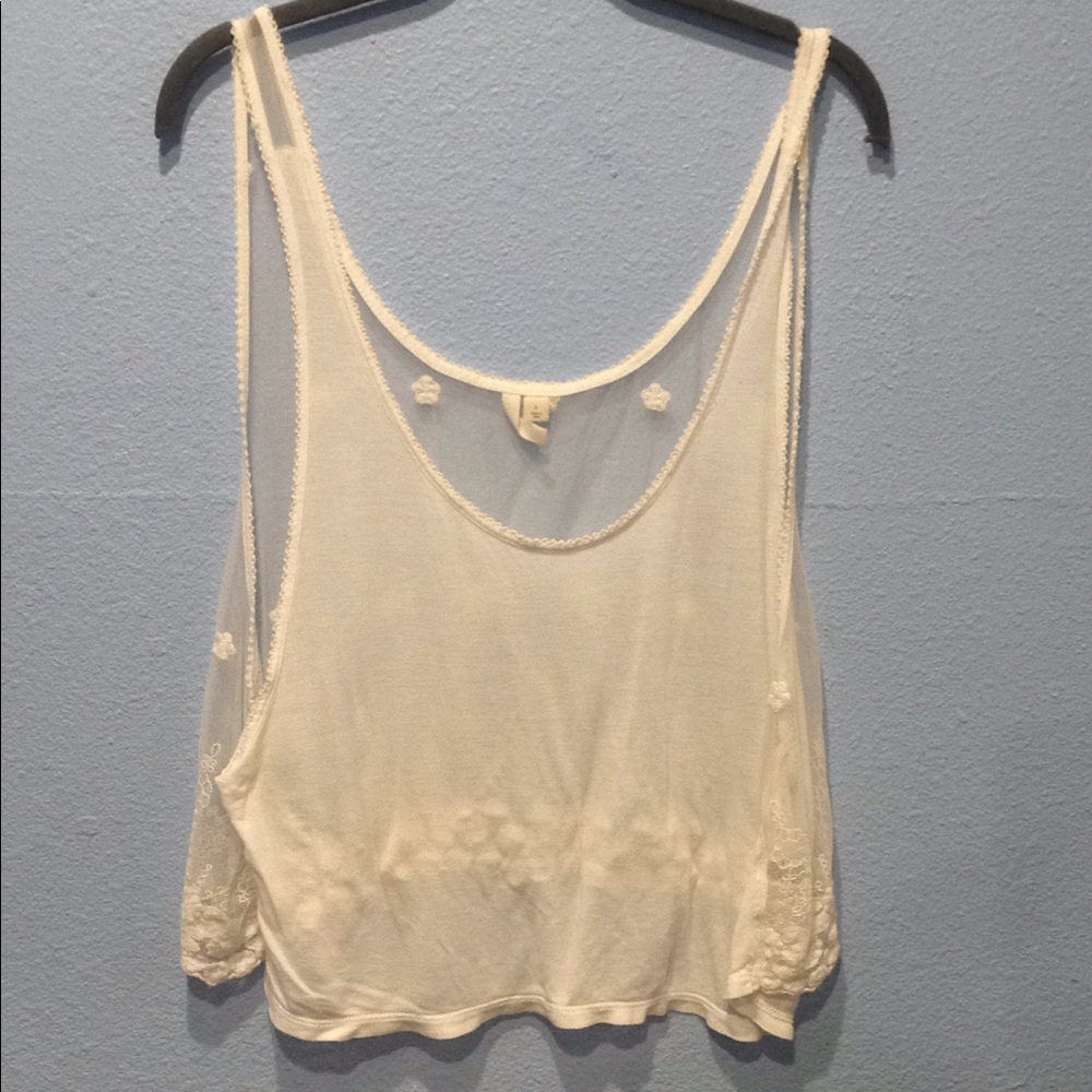 Frenchi white sheer back light soft flower top